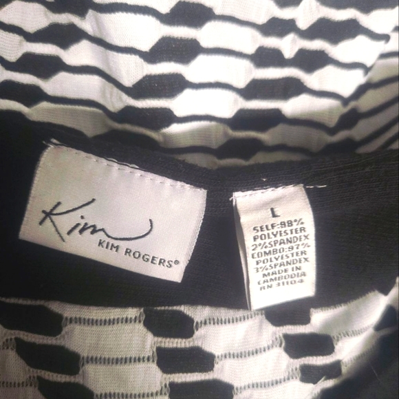 Kim Rogers 3/4 Sleeve Top - Picture 5 of 5